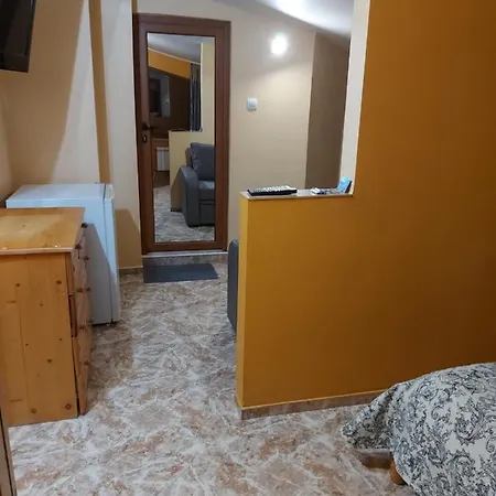 فيلة сладък живот تسيغوف تشارك