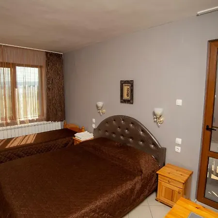 сладък живот וילה ציגוב צ'ארק